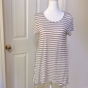 Lightweight Soft Knit Tunic